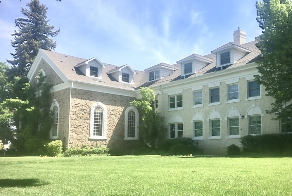 Old Rock Church Bed & Breakfast